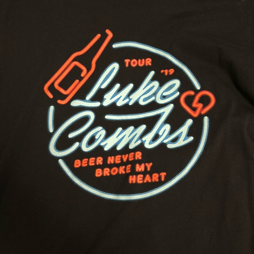 Luke combs black graphic tour shirt